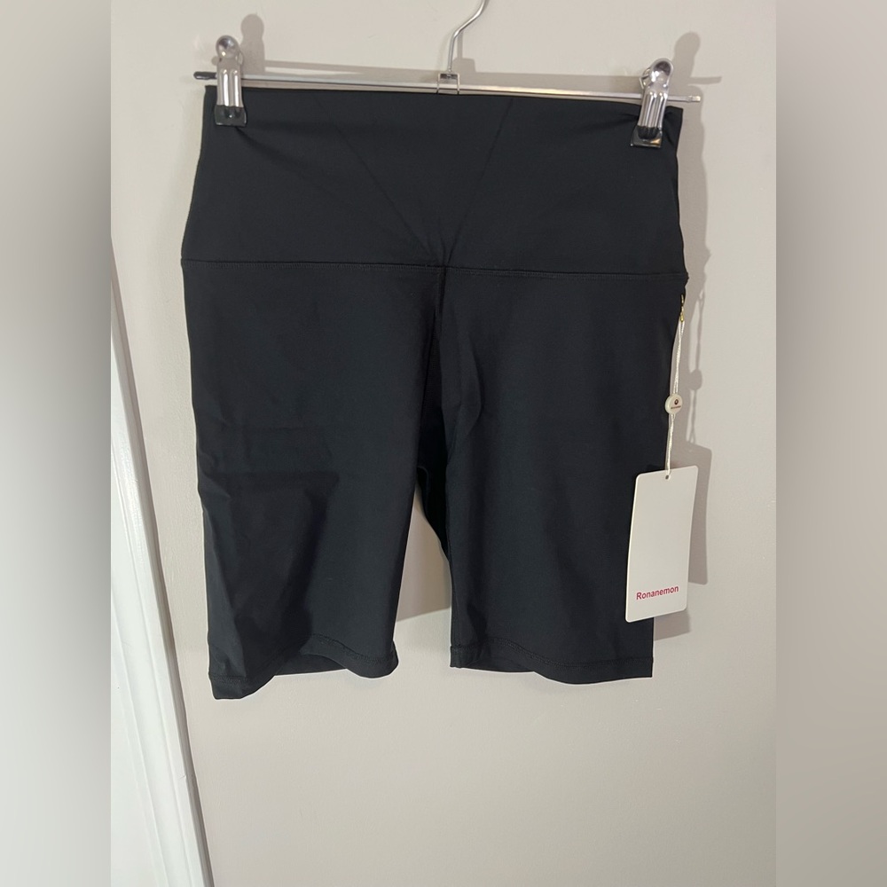 NWT Ronanemon Biker Shorts